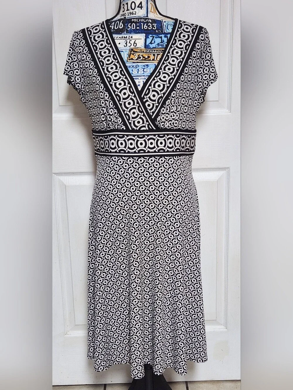 Dressbarn Women's Midi Black & White Dress Size 14 - Picture 1 of 6